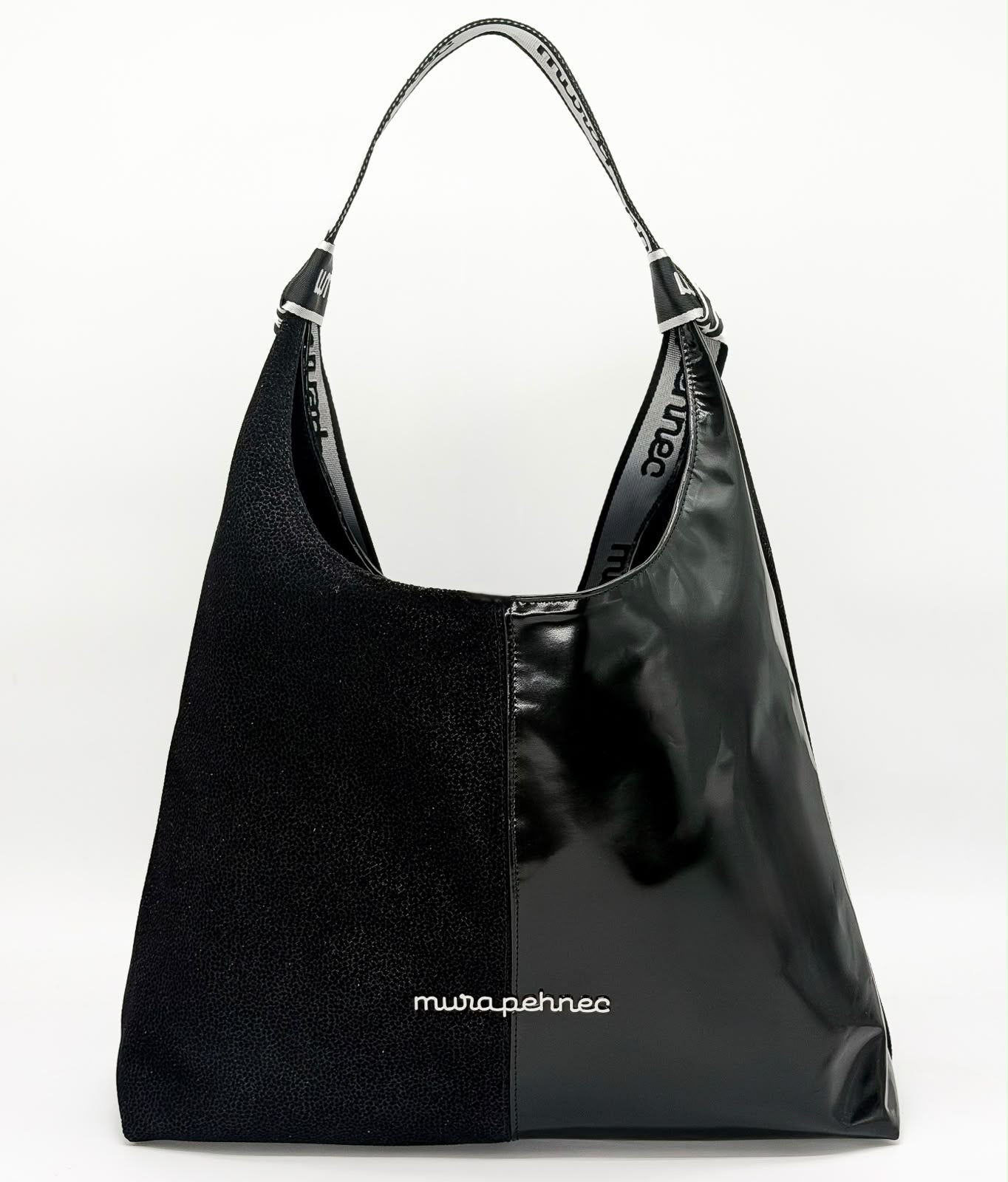 Magna Black